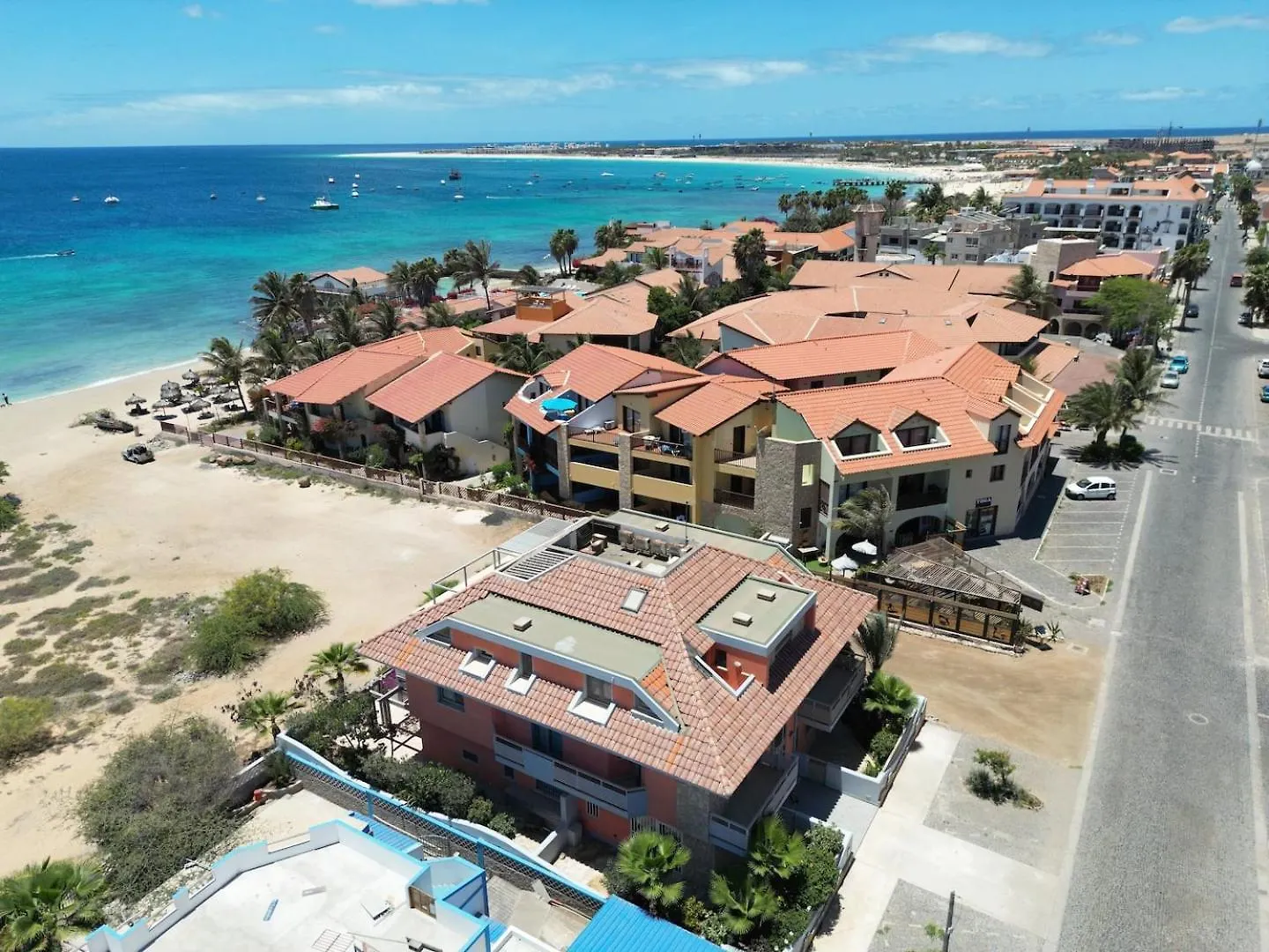 Corallo Beach Front Apartments - By Bobbywashere Santa María Cabo Verde