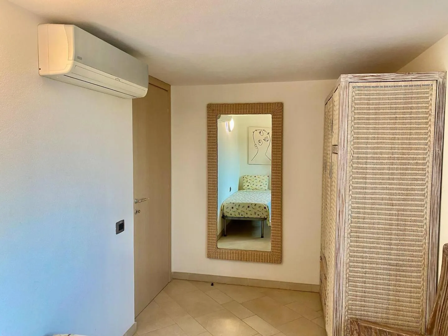 Corallo Beach Front Apartments - By Bobbywashere Santa Maria
