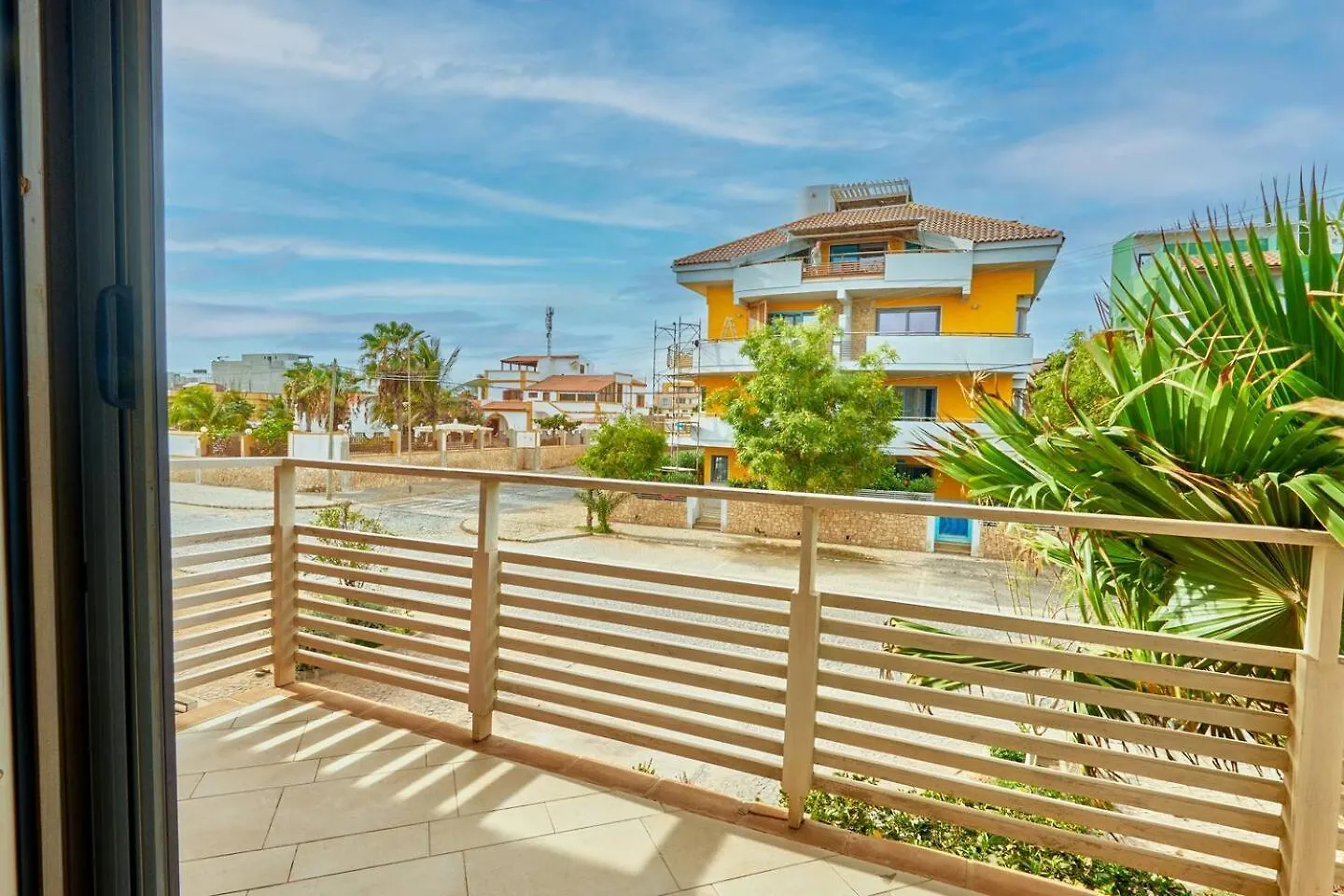 Corallo Beach Front Apartments - By Bobbywashere Santa María