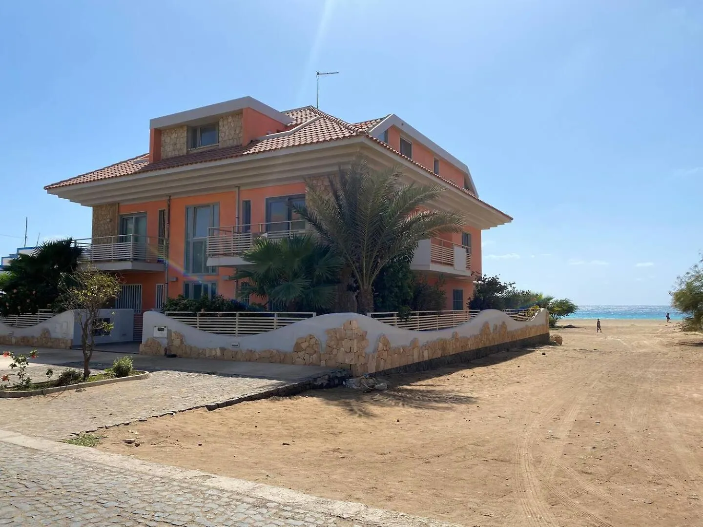 Corallo Beach Front Apartments - By Bobbywashere Santa María Cabo Verde