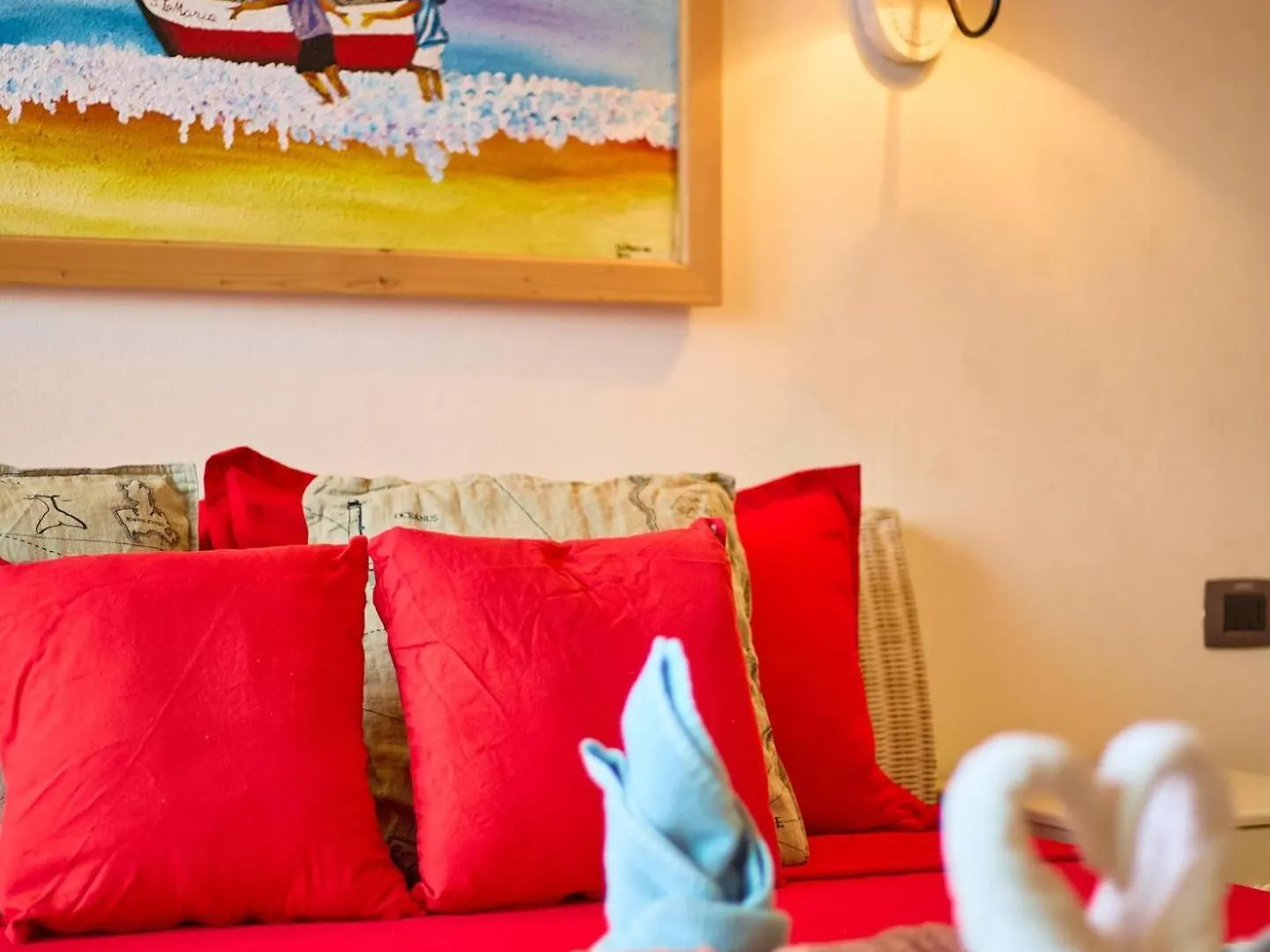 Corallo Beach Front Apartments - By Bobbywashere Santa Maria