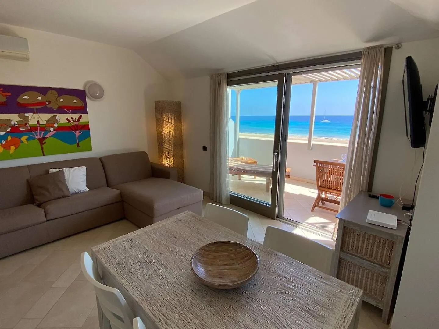 Corallo Beach Front Apartments - By Bobbywashere Santa María