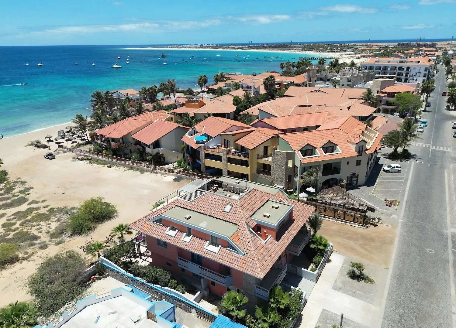 Corallo Beach Front Apartments - By Bobbywashere Santa Maria