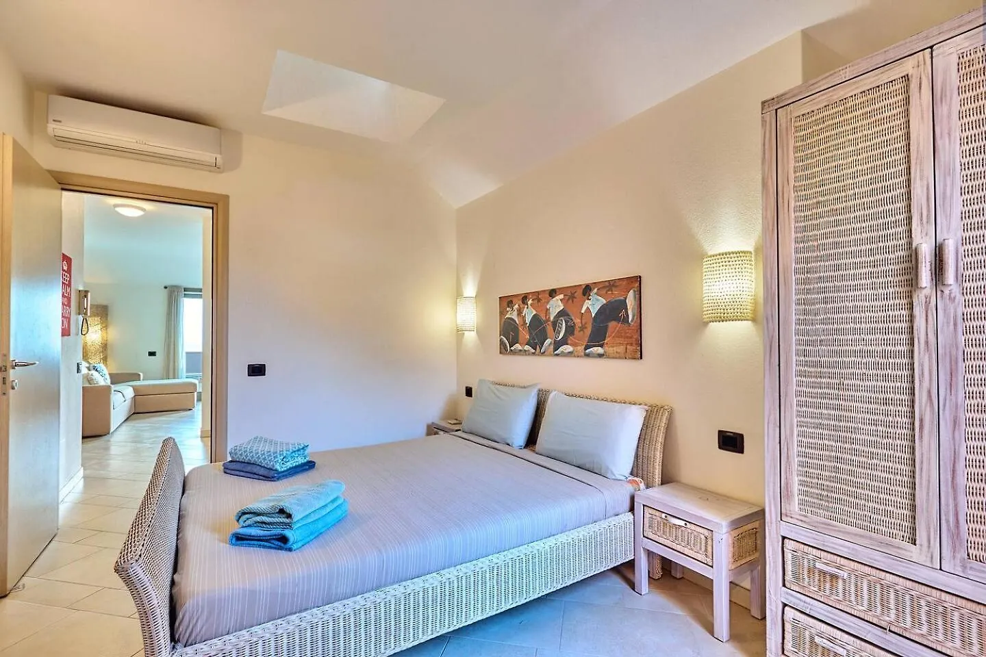 Corallo Beach Front Apartments - By Bobbywashere Santa Maria