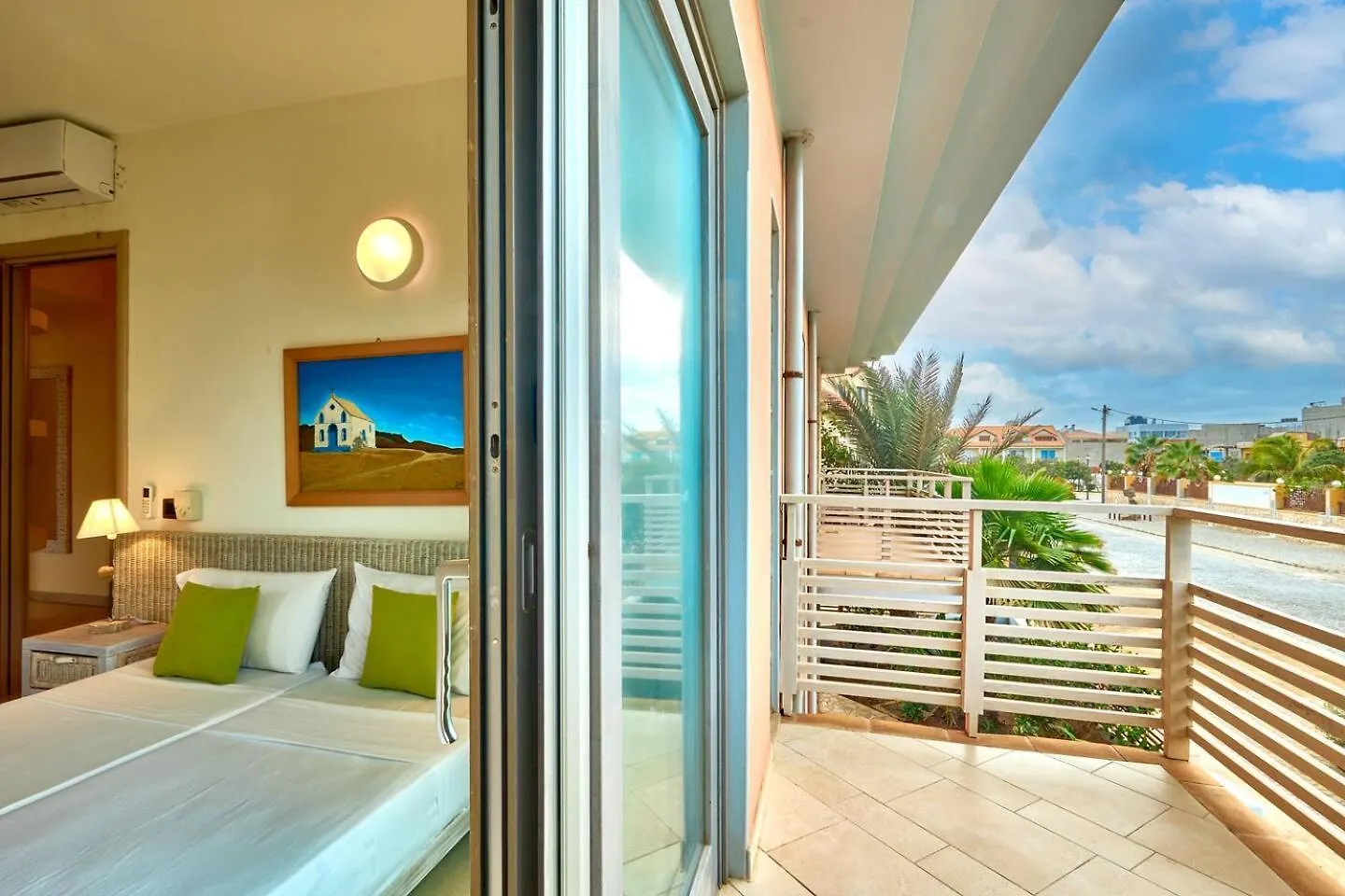 Corallo Beach Front Apartments - By Bobbywashere Santa Maria 0*,
