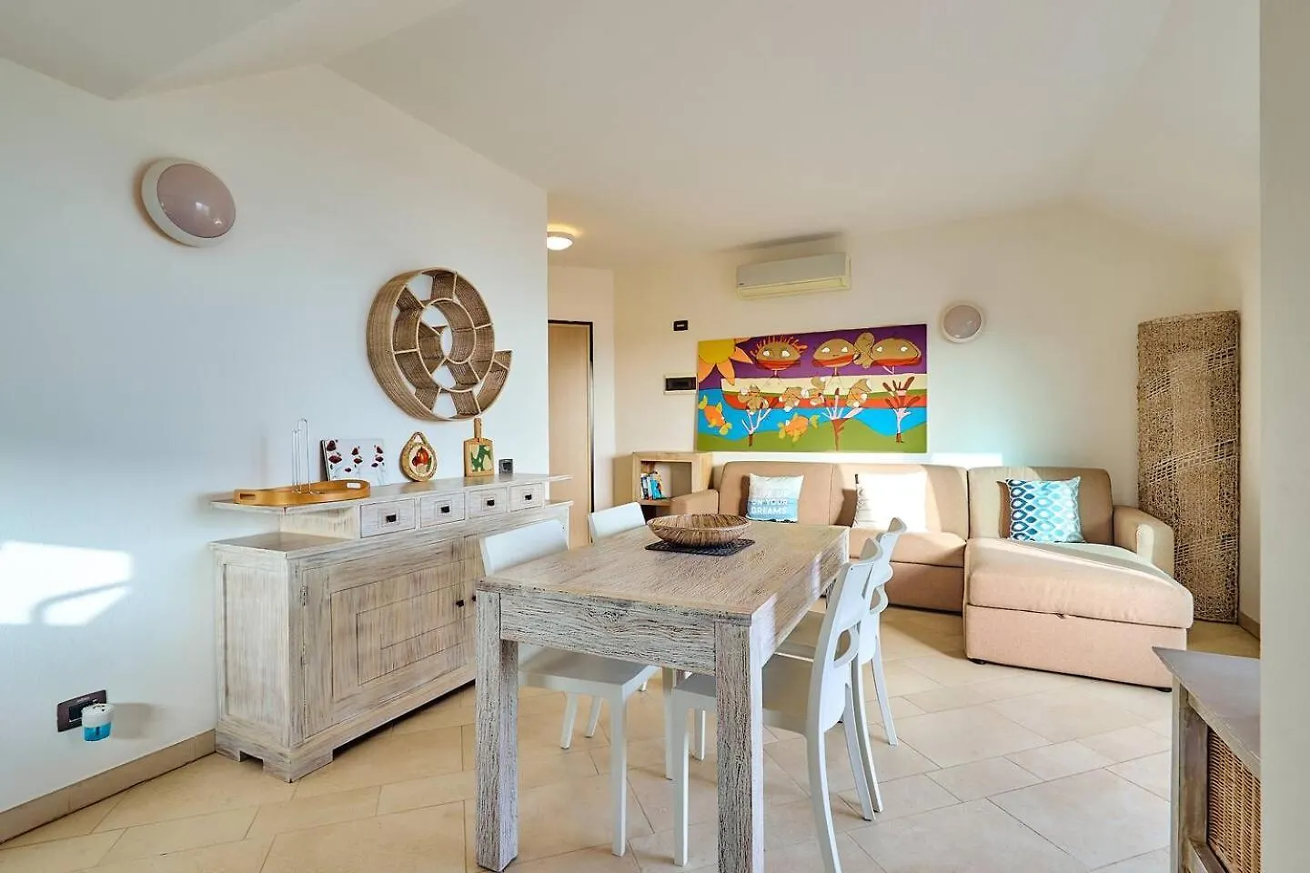 Corallo Beach Front Apartments - By Bobbywashere Santa Maria