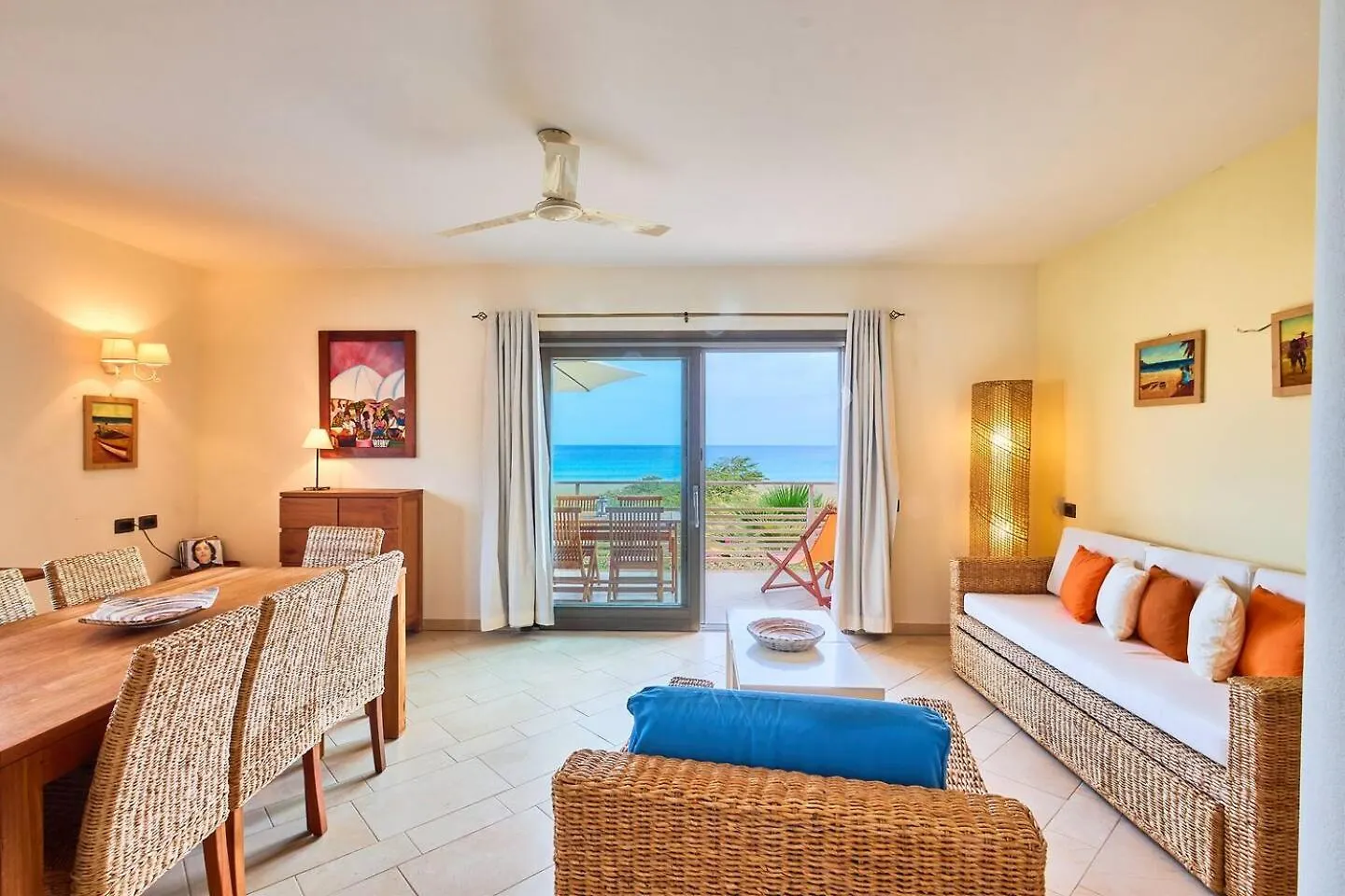 Corallo Beach Front Apartments - By Bobbywashere Santa Maria