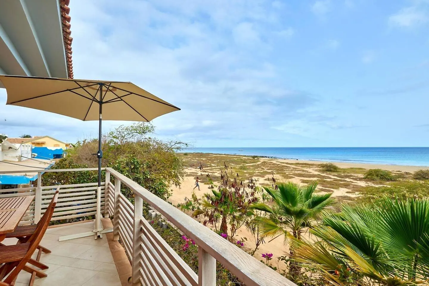 Corallo Beach Front Apartments - By Bobbywashere Santa Maria Cape Verde