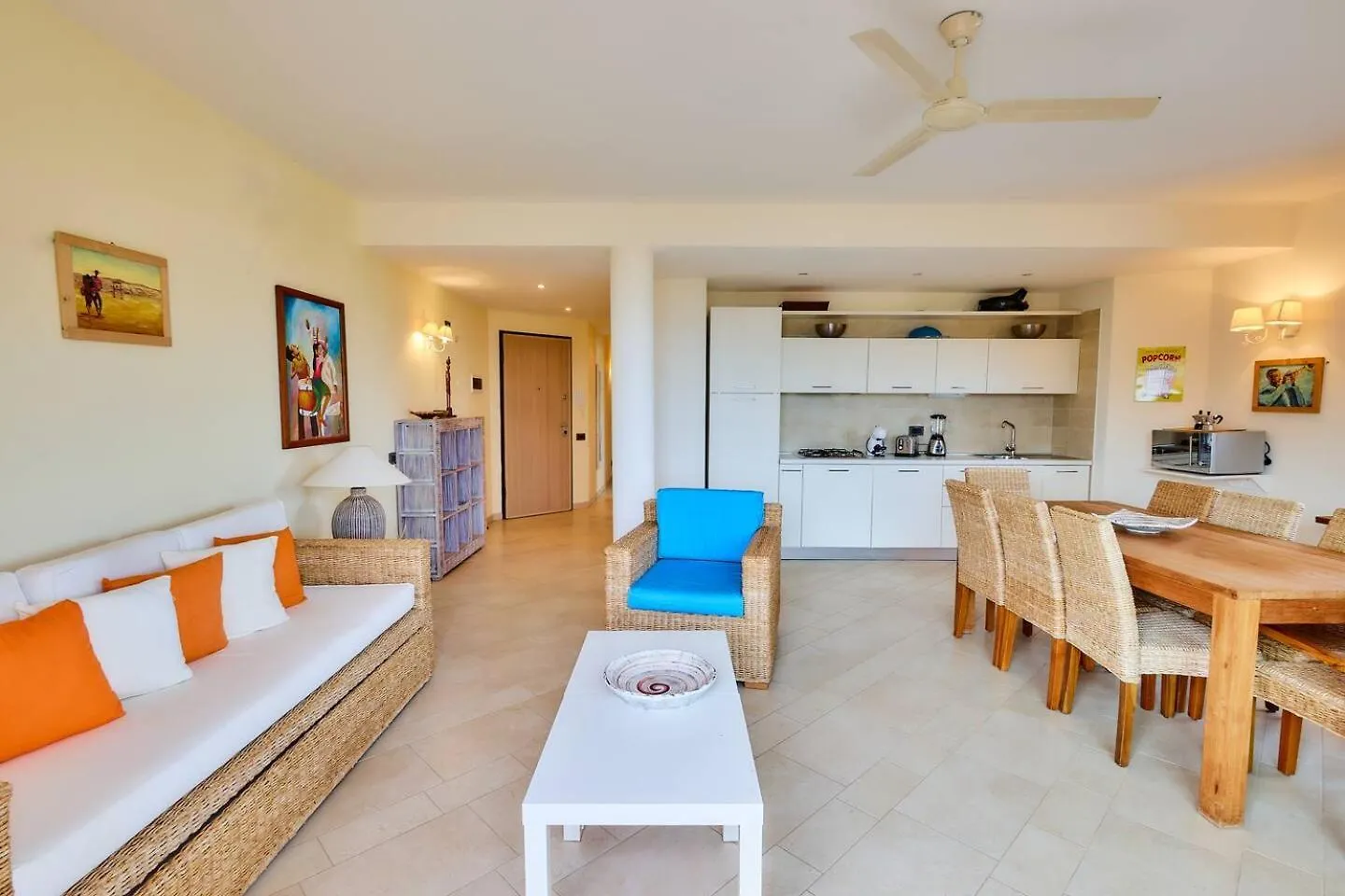 Corallo Beach Front Apartments - By Bobbywashere Santa Maria