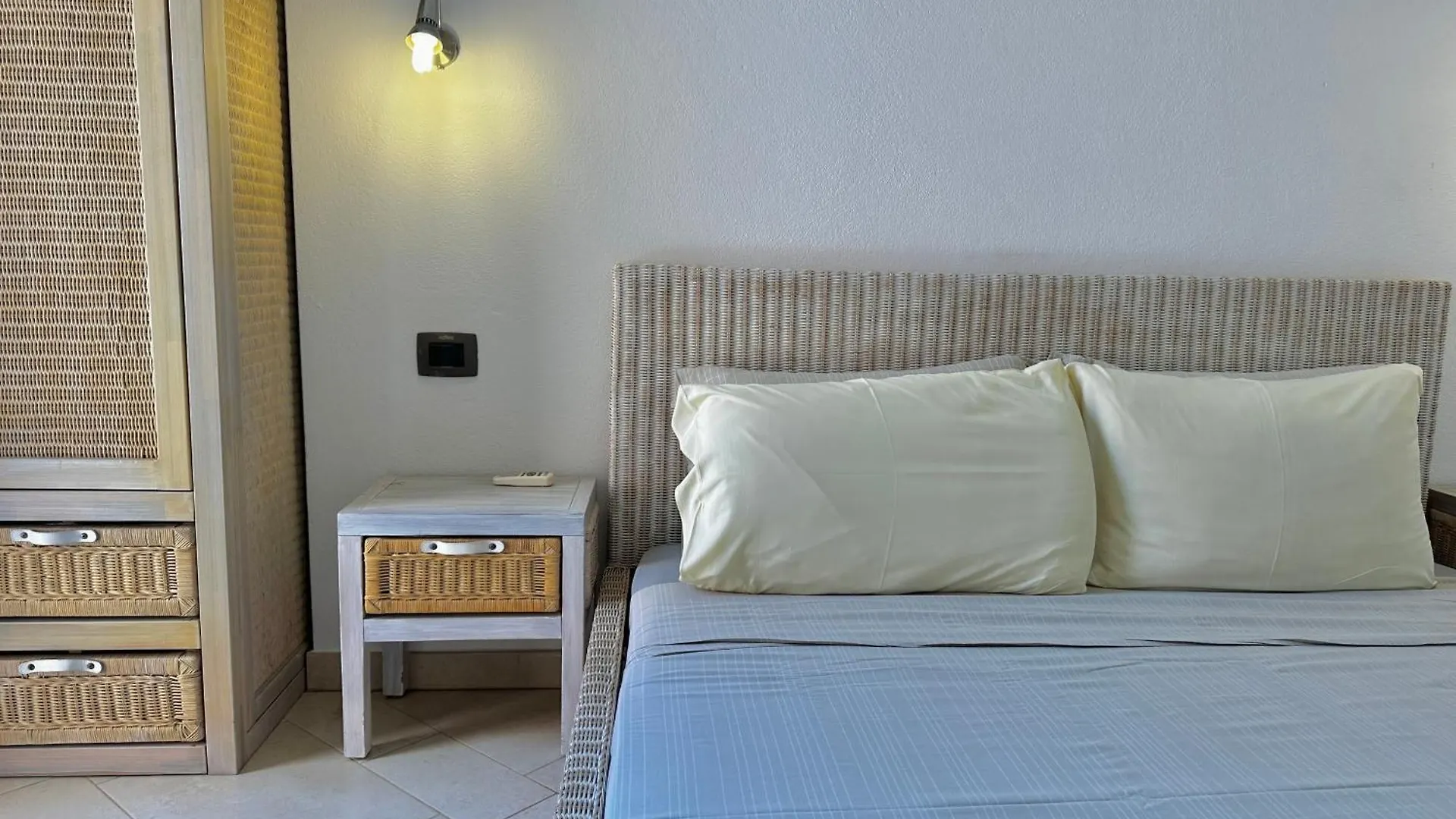 Corallo Beach Front Apartments - By Bobbywashere Santa Maria Cape Verde